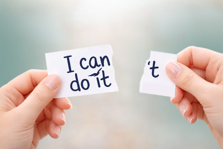 Deux mains qui déchirent un papier, enlevant la négation de la phrase, disant "I can do it".